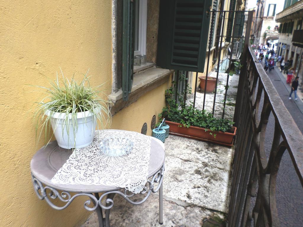 Alle Erbe Verona Luaran gambar
