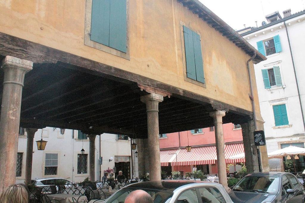 Alle Erbe Verona Luaran gambar